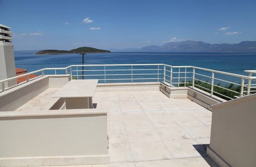 Chalcis Villa | Deluxe Chalkida Villa | Coral Villa | 210 m² | 3 Levels 4 Bedrooms | Ocean.
