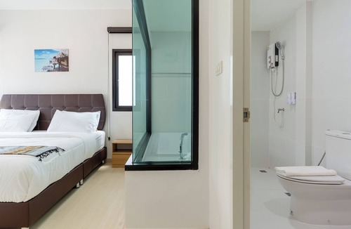 Chatturat Hotel | Deluxe Hotel Chaiyaphum