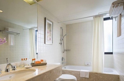 Chong Nonsi House | Deluxe Three Bedroom -Room Only