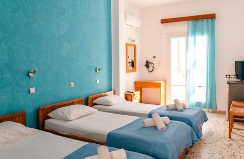 Kamari Hotel | Dilino