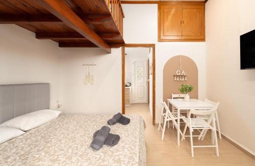 Selianitika Apartment | Dionysia Sea Side By Greece Apartments