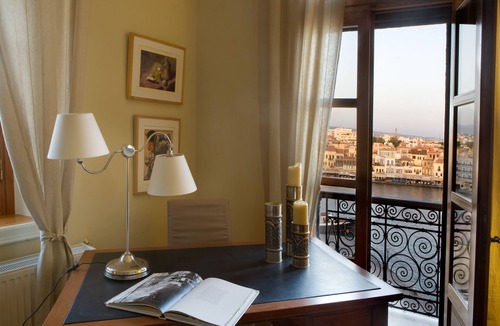 Old Town Apartment | Dorothy's Dream: amazing view, history and luxury