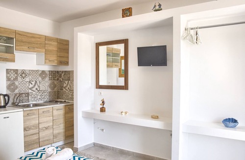 Haraki Apartment | Double room sea view no1