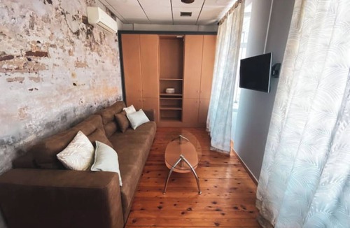 Old Town Apartment | Downtown Oasis