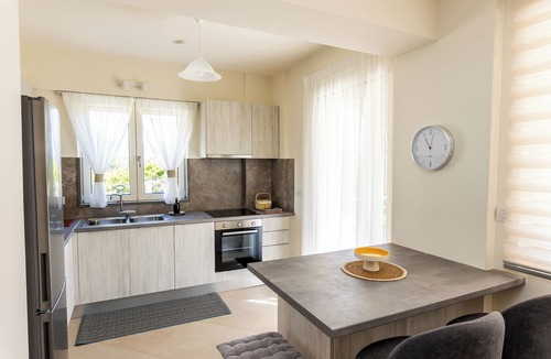 Psathopirgos Villa | Dream Day VillanCharming 3-bedroom villa with AC, WiFi in amazing Psathopirgos
