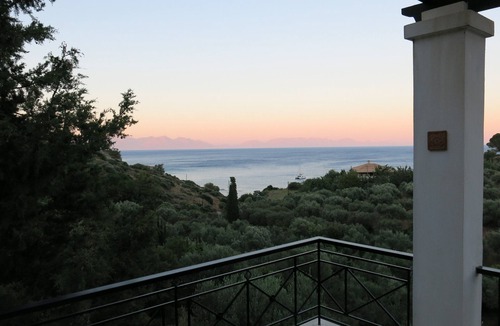 Pylos-Nestoras House | Dream house by the sea- 200 meters from the beach- private access