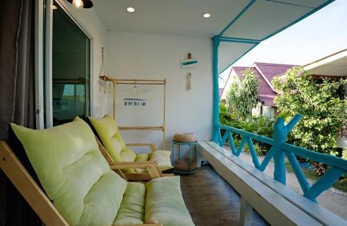 Bang Po Villa | Dream Villa Beachside Sunset