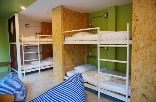 Ban Chao Mai Hotel | Dugong Village-Green Hotel