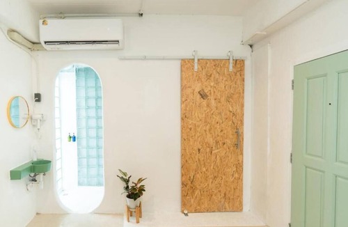 Chana Songkhram Hostel | Easy Sunday Khaosan Bangkok