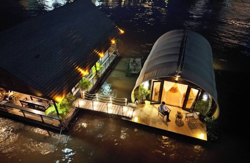 Koh Pich House | Eclectic Variations on a staycation spot.