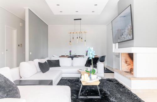 Khalandrion Apartment | Eclipse Marousi Ring