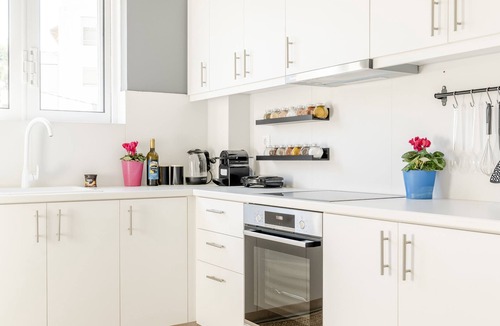 Khalandrion Apartment | Eclipse Marousi Ring