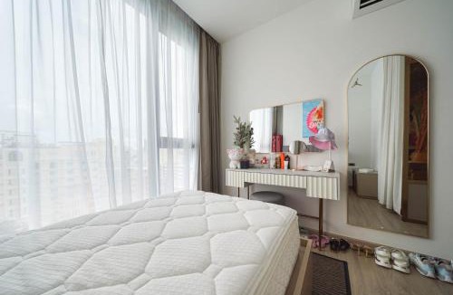 Pattaya Bay Apartment | EDGE Central Pattaya 2BR Ocean View Luxury Condo Rooftop Pool Central Location