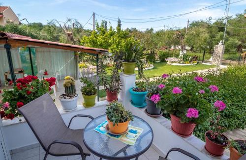 Marathias House | Efi's apartment