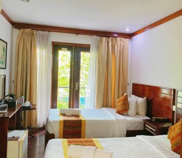 Sangkat Sla Kram Hotel | EG Paradise Angkor Villa Hotel