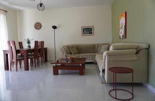 Rhodes Town Apartment | El Condor Casa