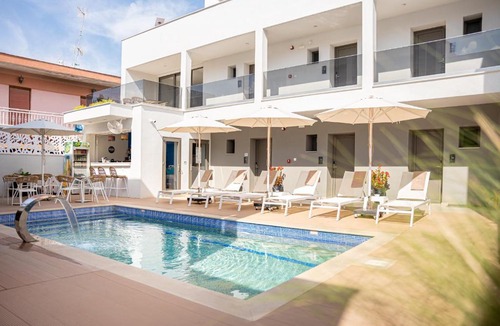 Kallithea Hotel | Elegant Maltepe Accommodation