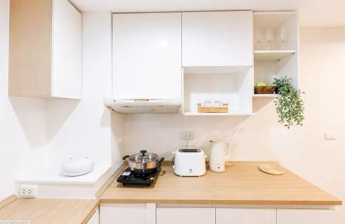 Chong Nonsi Apartment | Elegant Vintage 3BR Family Home Sathorn