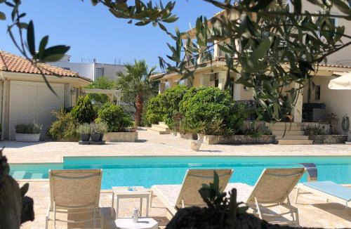 Agrilia Villa | Eleni's Family Villa