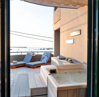 Nea Chora Apartment | Elia Beach Deluxe Apartment