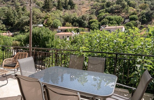 Theriso Apartment | Elia Rustic Apartments Theriso with Terrace