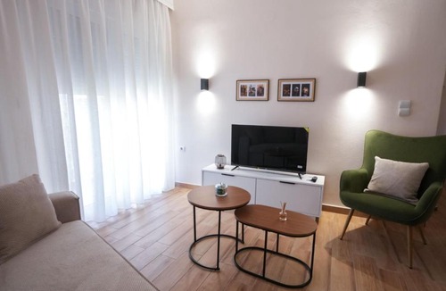 Serres Apartment | Elina