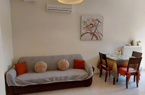 Kefalonia Apartment | Elisso cozy one bedroom apartment with a wonderful garden
