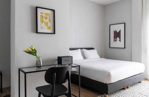 Petralona Apartment | Elliot Petralona, Athens