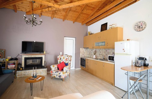 Ilida House | Elysium Countryside House Jacuzzi - Doune