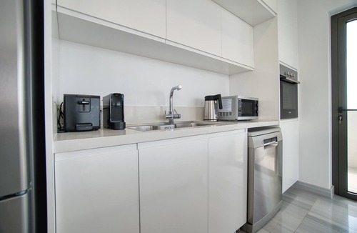 Universal House | Emerald 401 3 bedroom Duplex