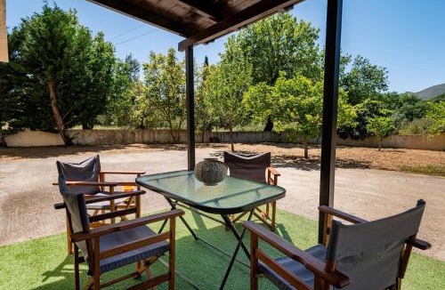 Karvelas Apartment | Emi's House