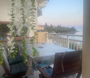 Gerakini House | Emmas House
