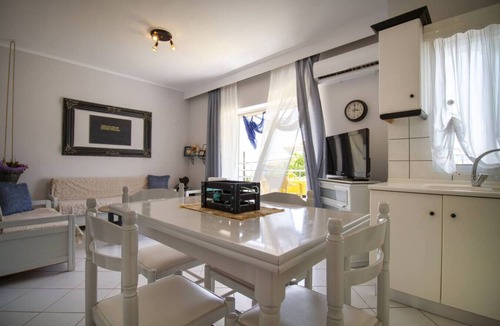 Kalyves Polygyrou House | Endless Blue Apartment by Rentals Pro