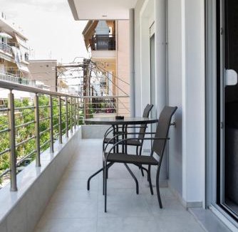 Alexandroupoli Apartment | ENIO AXD guest house with private parking