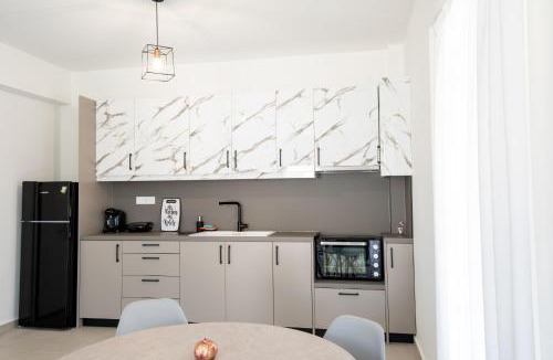 Patras Apartment | Ennea Suites-Flame suite