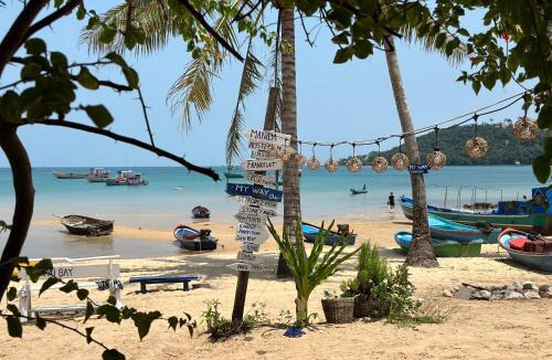 Koh Rong Sanloem House | Entire Beach House in M'Pai Bay - Koh Rong Sanloem