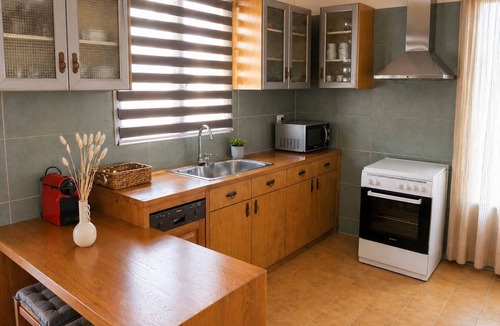 Nea Chora Apartment | Epavlis Rodon Spacious 3BR 3 Min Walk to Beach Private Parking