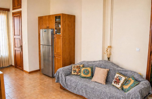Nea Chora Apartment | Epavlis Rodon Spacious 3BR 3 Min Walk to Beach Private Parking