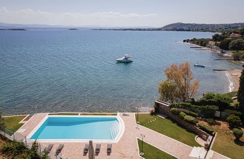 Eretria Villa | Eretria Luxurious Seafront Villa