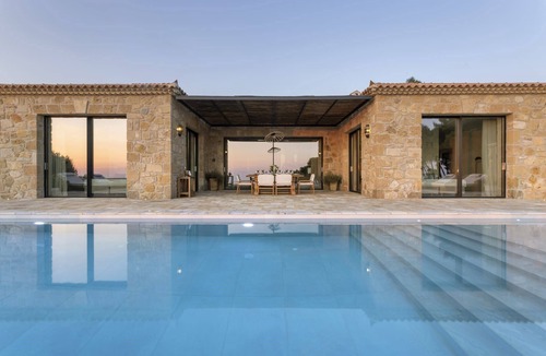 Maries Villa | Estrella - Two Bedroom Villa, Sleeps 4