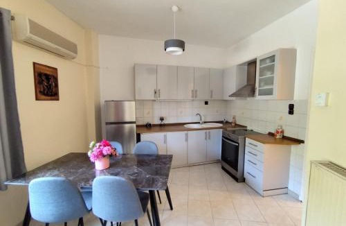 Loutra Edipsou Apartment | Eugenie's Apartment