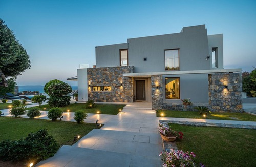 Prasas Villa | Eunoia Blue Villa, a fabulous Cretan retreat!