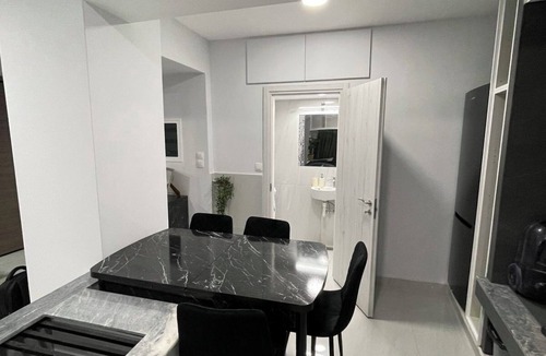 Petralona Apartment | Eva'sLuxHouses