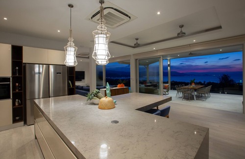 Moo 5 Villa | Exceptional Family&Friends Large Villa Infinity Pool, Stunning Sunset Ocean-View