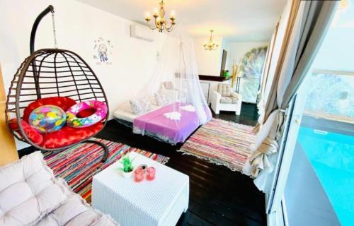 Pyla Villa | Exclusive Villa Larnaca 2 min beach 8 plus sleeps