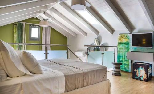 Frourion Villa | Exquisite Kefalonia Villa Villa Arystar 1 Bedroom Seafornt Spectacular Sea Views Private Outdoor Infinity Pool Assos