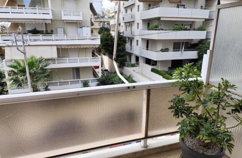 Palaio Faliro Apartment | Family Flat for 4 next to the Flisvos Marina