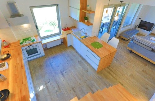 Ano Korakiana Apartment | Family Modern House, Wi-Fi, BBQ, Quiet, sleeps 6