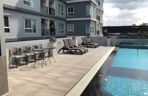 Hua Mak Apartment | Family room 3-4 people (1 extra bed)