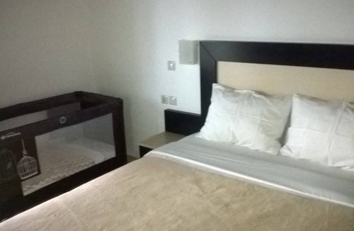Kamena Vourla Hotel | FAMILY TRIPLE ROOM IN A 3 STAR HOTEL